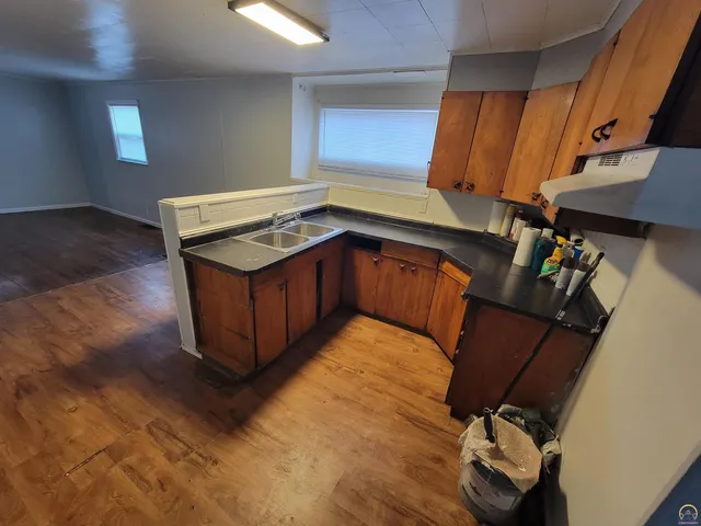 $59,900 | 1335 Southwest Lincoln Street, Topeka, KS 66604