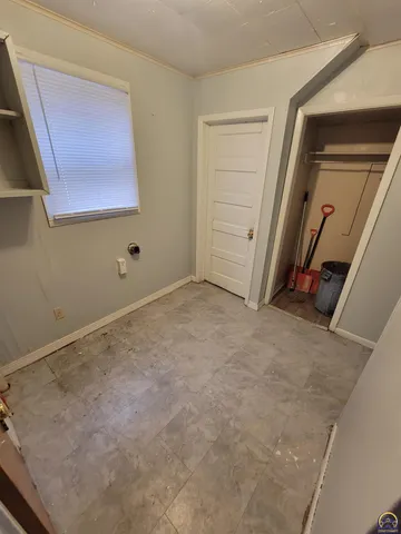 $59,900 | 1335 Southwest Lincoln Street, Topeka, KS 66604