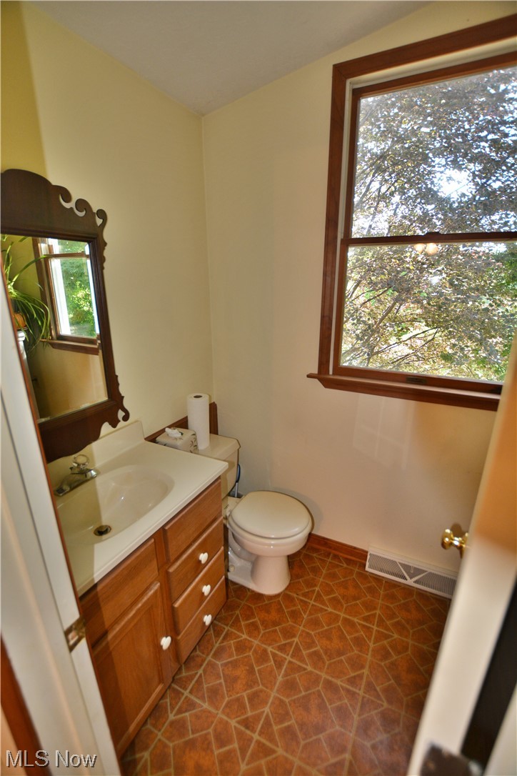5581 South Ridge Road Madison, OH 44057 - Photo 20 of 35
