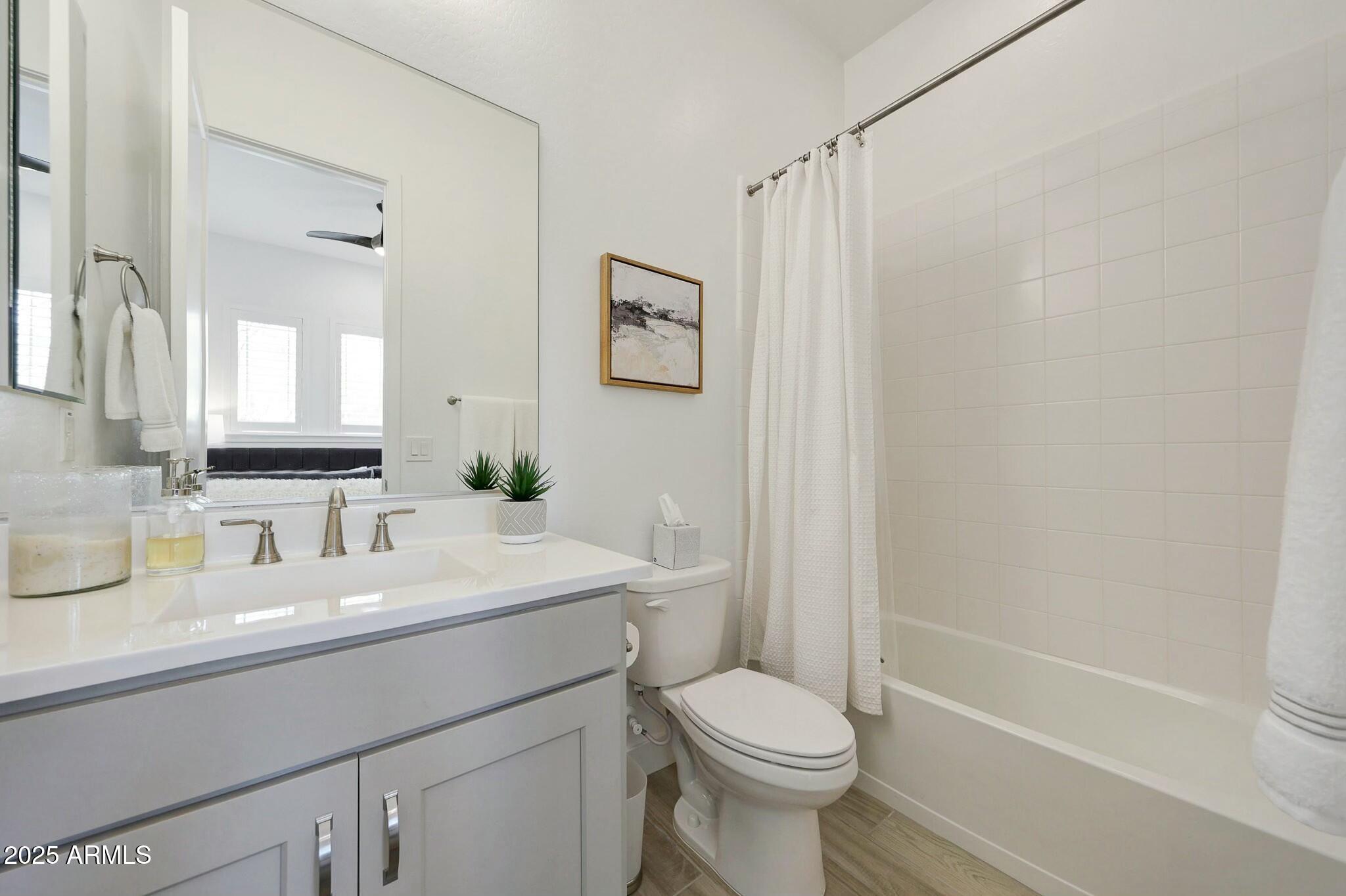 20727 West Medlock Drive Buckeye, AZ 85396 - Photo 16 of 42 Guest Bath