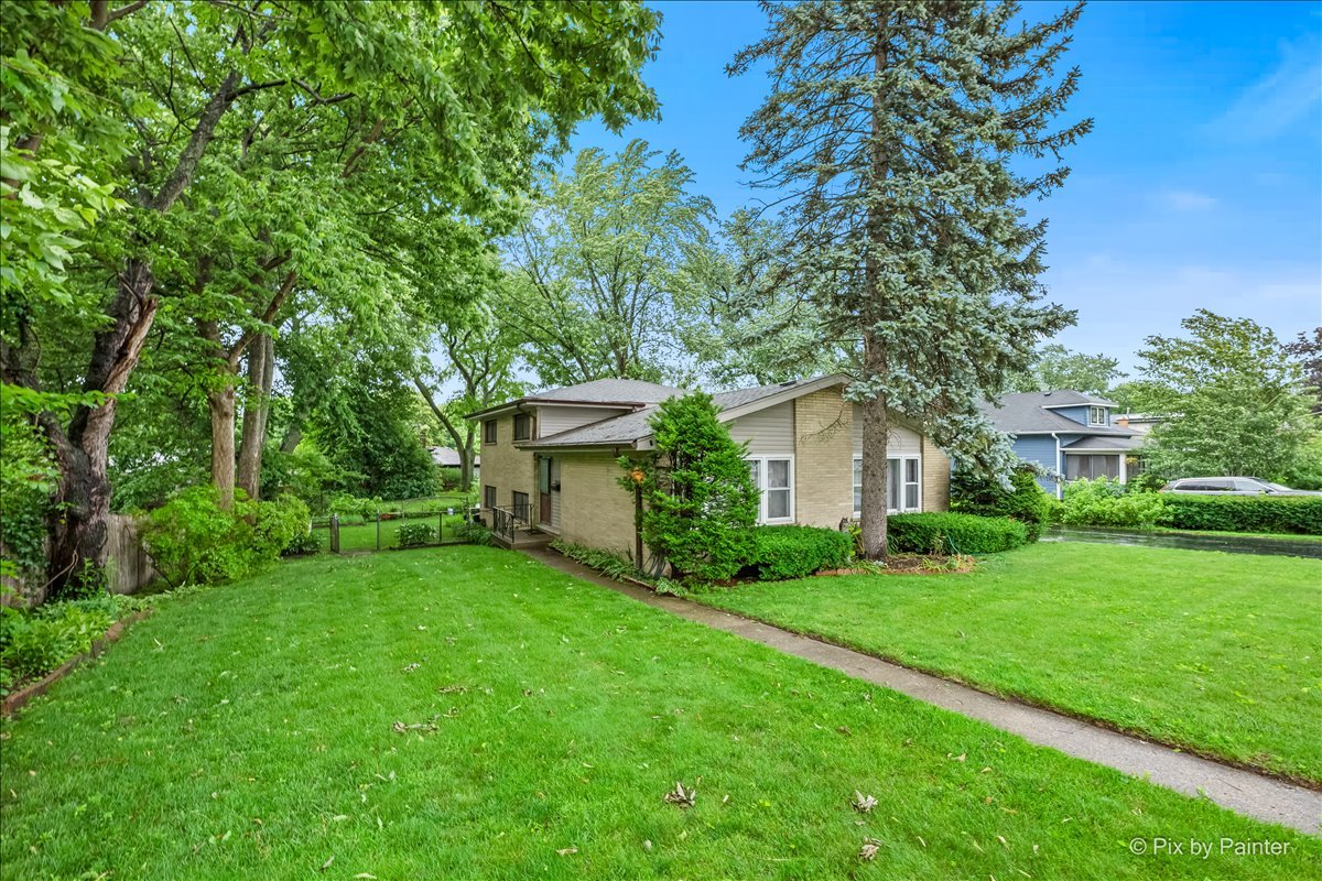 2530 Old Glenview Road Wilmette, IL 60091 - Photo 3 of 35