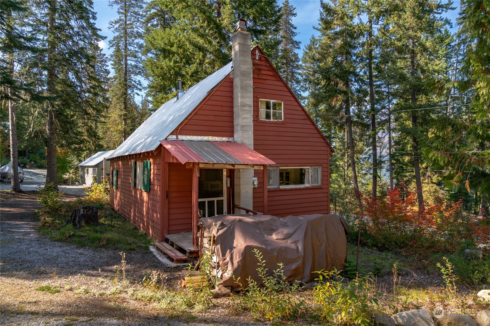 15231 Cedar Brae Road Leavenworth, WA 98826 - Photo 2 of 24 a view of a house with a yard