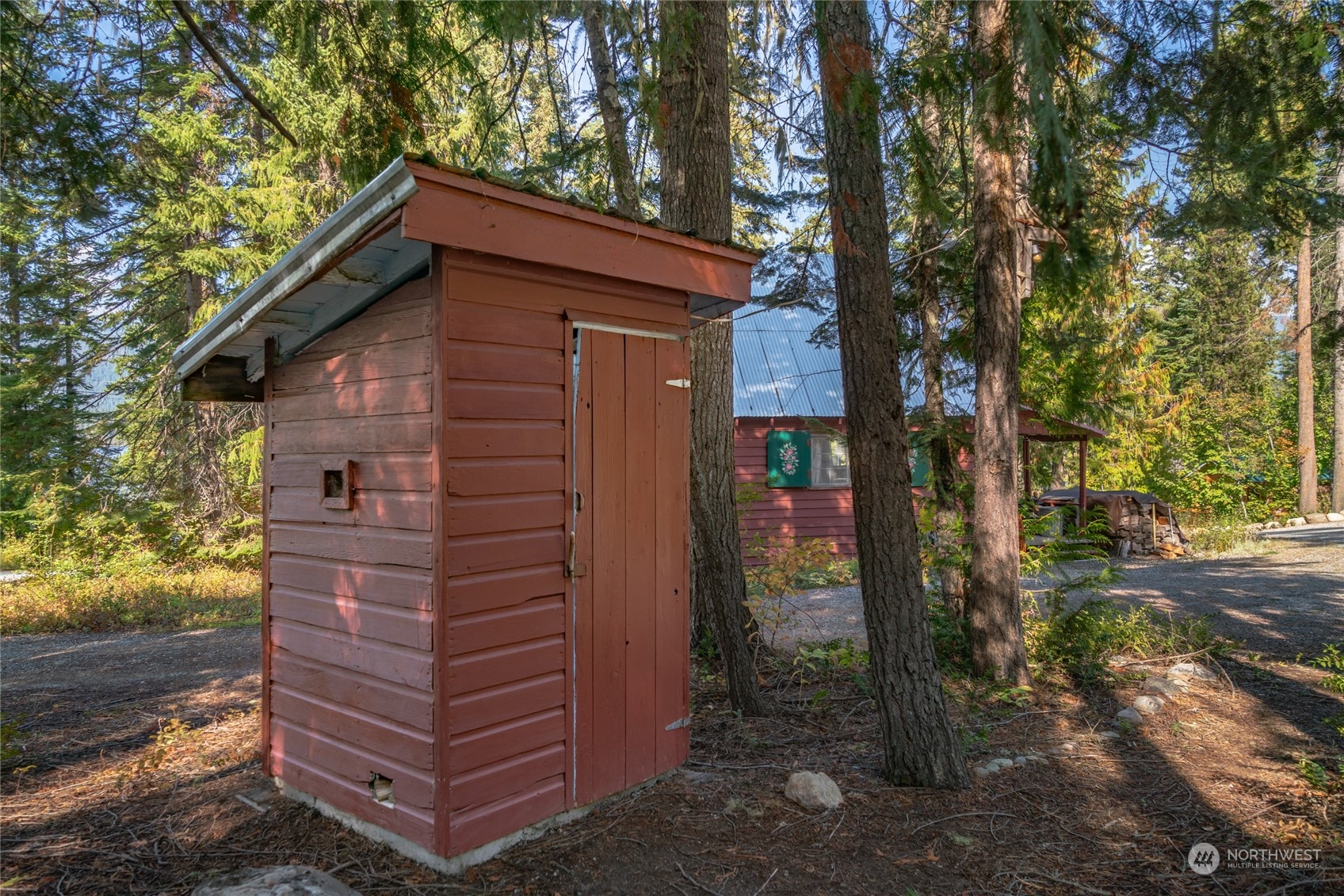 15231 Cedar Brae Road Leavenworth, WA 98826 - Photo 21 of 24 a view of a house with a yard