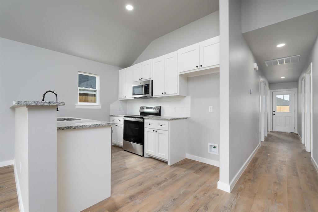 195 Tombstone Road Abilene, TX 79602 - Photo 4 of 33