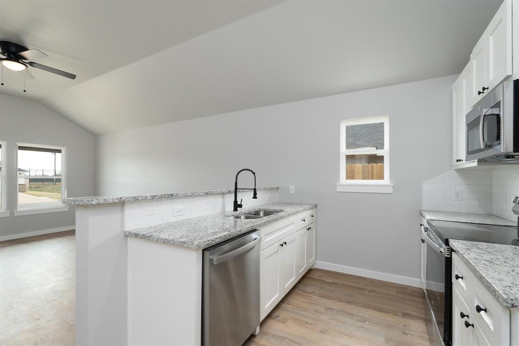 195 Tombstone Road Abilene, TX 79602 - Photo 5 of 33