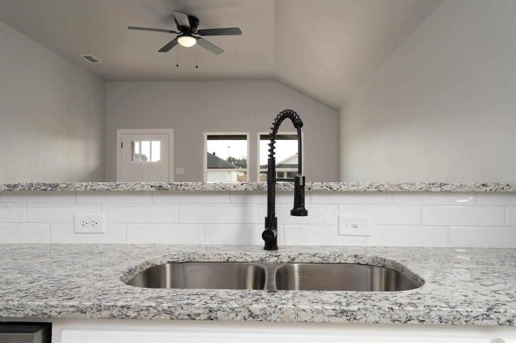 195 Tombstone Road Abilene, TX 79602 - Photo 8 of 33