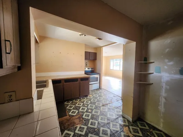 $179,000 | 910 Emerald Drive, Mount Dora, FL 32757