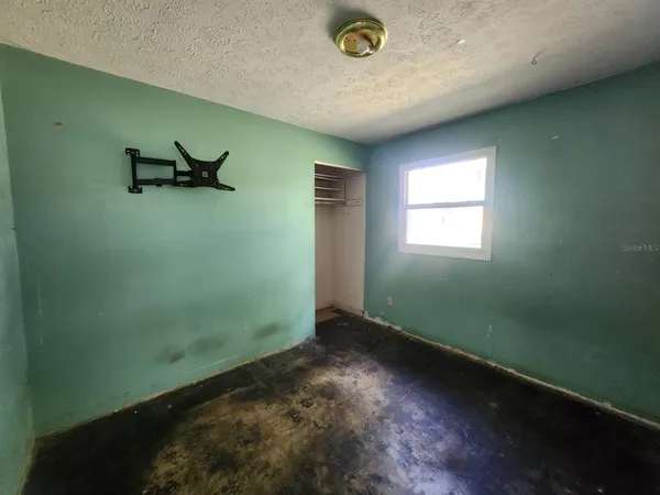 $179,000 | 910 Emerald Drive, Mount Dora, FL 32757