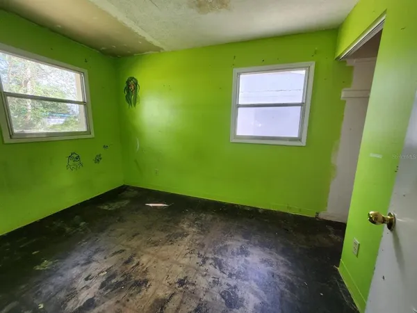 $179,000 | 910 Emerald Drive, Mount Dora, FL 32757