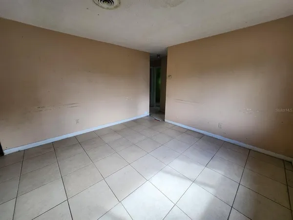 $179,000 | 910 Emerald Drive, Mount Dora, FL 32757