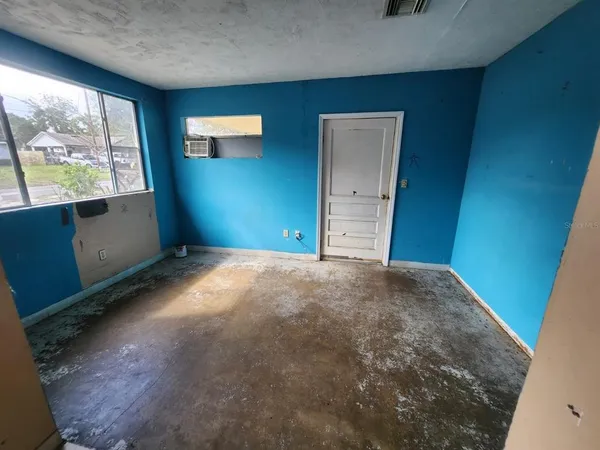 $179,000 | 910 Emerald Drive, Mount Dora, FL 32757