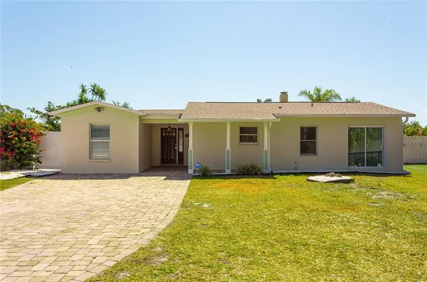 $5,500 | 5541 Bayou Grande Boulevard Northeast, St. Petersburg, FL 33703