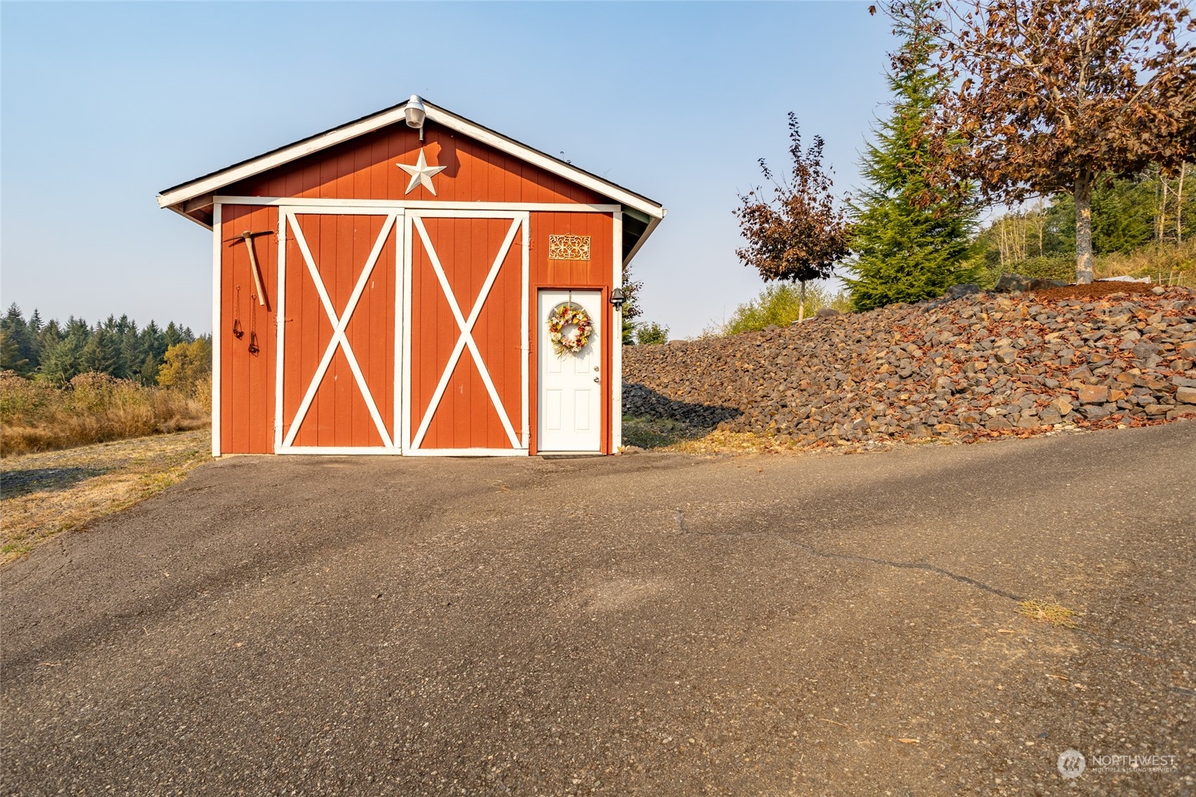 526 Haywire Road Napavine, WA 98532 - Photo 14 of 40 a front view of a house with a yard