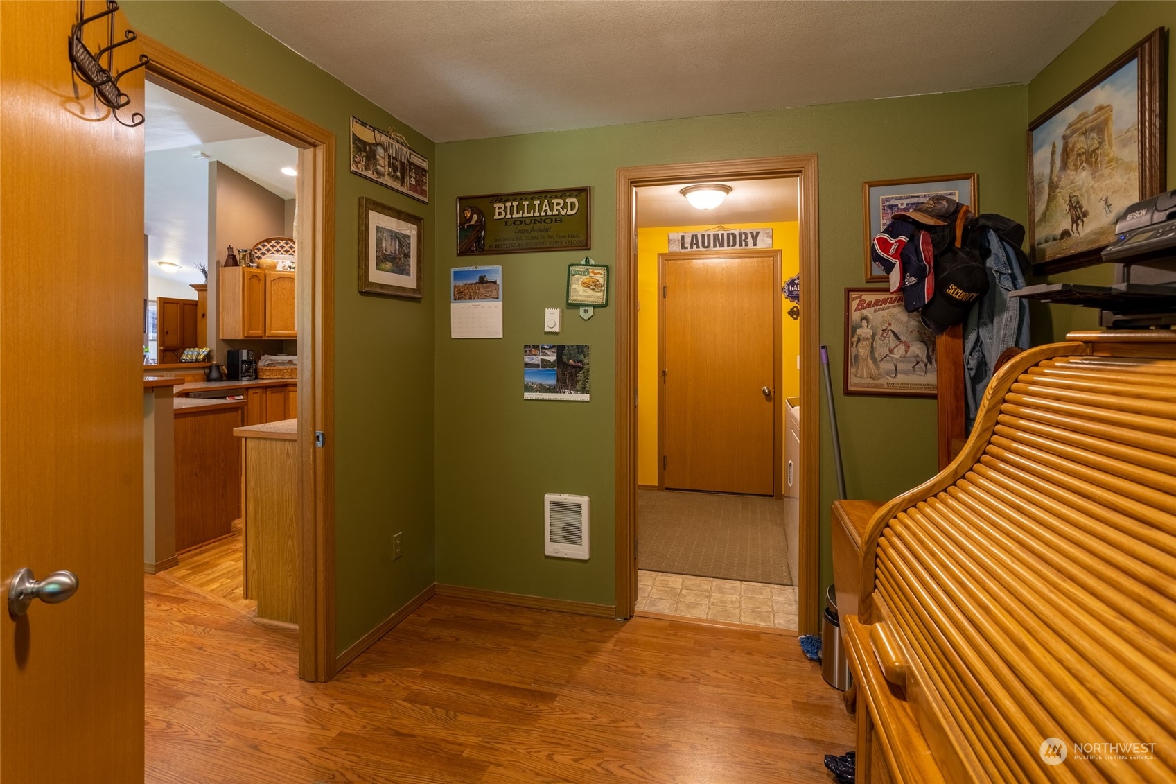 526 Haywire Road Napavine, WA 98532 - Photo 40 of 40 a view of a livingroom with wooden floor and furniture