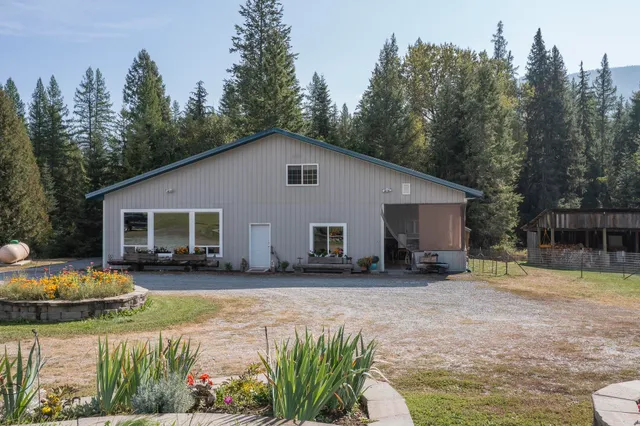 $1,199,000 | 3829 Deep Lake Boundary Road, Colville, WA 99114