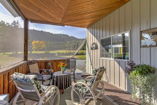 $1,199,000 | 3829 Deep Lake Boundary Road, Colville, WA 99114