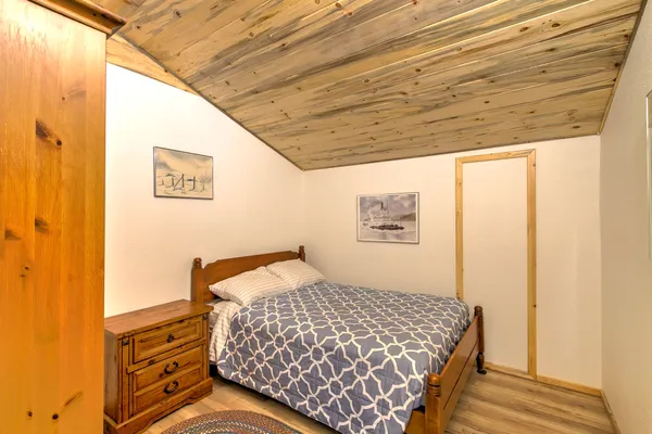 $1,199,000 | 3829 Deep Lake Boundary Road, Colville, WA 99114