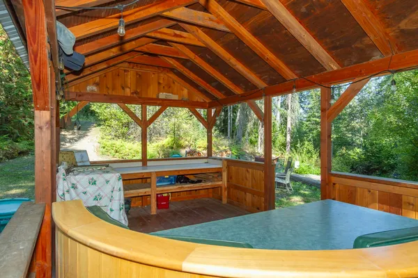 $1,199,000 | 3829 Deep Lake Boundary Road, Colville, WA 99114