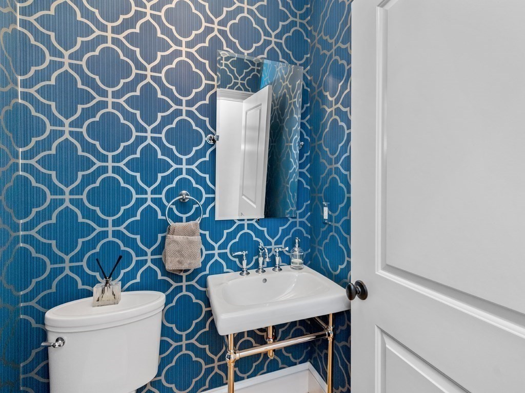 88 Adena Road Newton, MA 02465 - Photo 21 of 42 Gallery Image 21