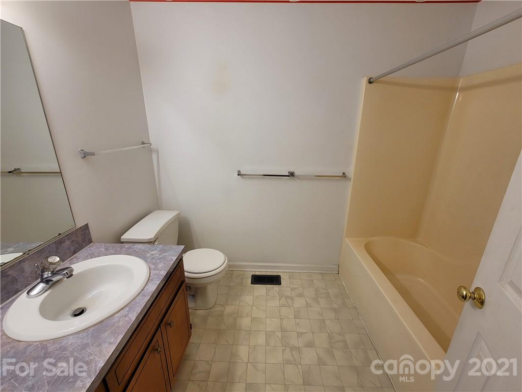 3956 Herman Sipe Road Conover, NC 28613 - Photo 6 of 13 Gallery Image 6