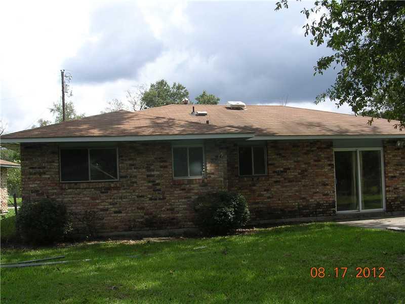 253 Hummingbird Lane Slidell, LA 70458 - Photo 2 of 8 Gallery Image 2