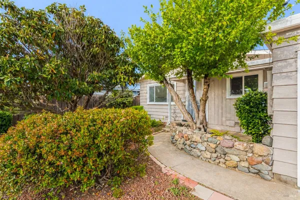 $437,000 | 1347 Rose Avenue, Ukiah, CA 95482