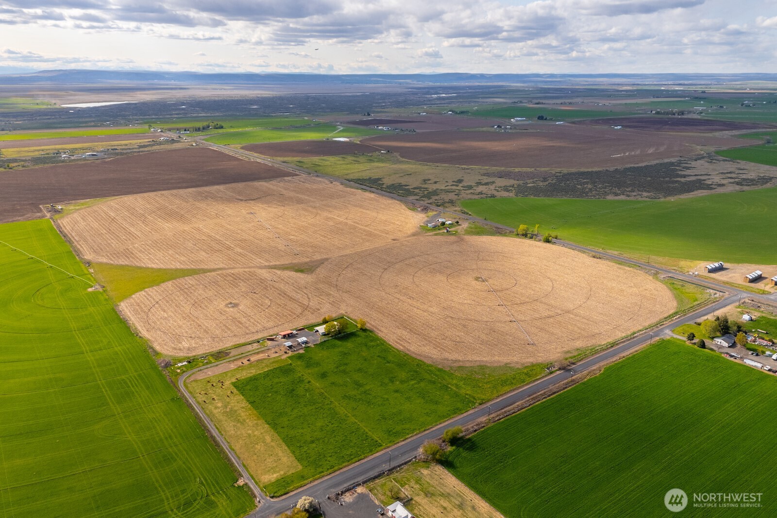 10701 12 Road Northeast Moses Lake, WA 98837 - Photo 26 of 33 a view of a outdoor space