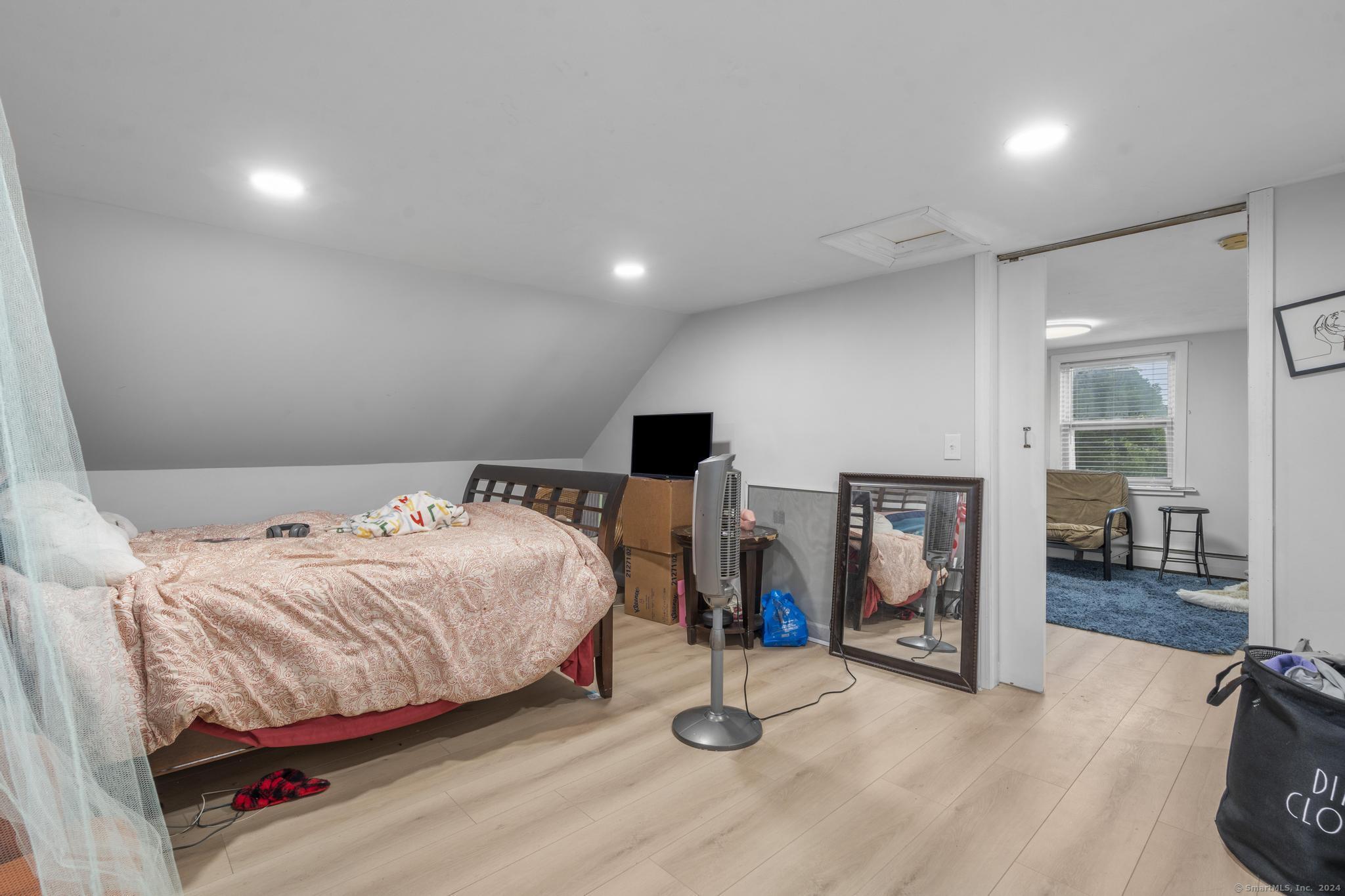 10 Cold Spring Street East Haven, CT 06512 - Photo 23 of 37 Photo taken while tenants in place.