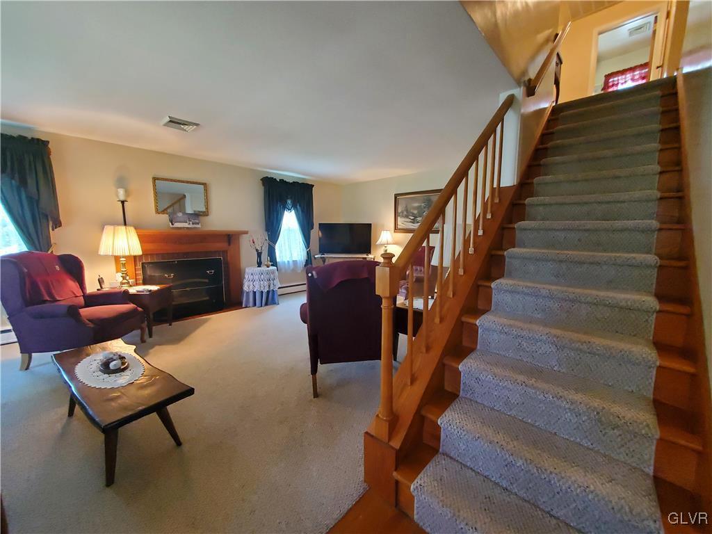 1886 Minesite Road Allentown, PA 18103 - Photo 9 of 24 Gallery Image 9