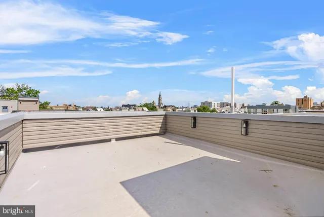 a view of terrace with city view