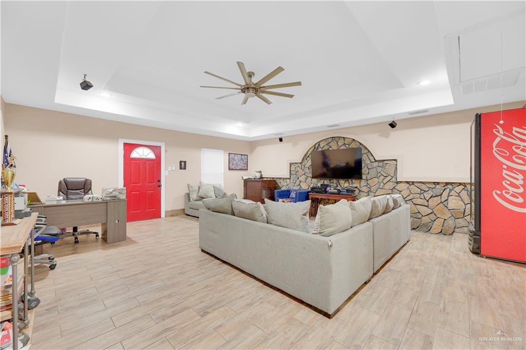 2704 North M Road Edinburg, TX 78542 - Photo 4 of 29