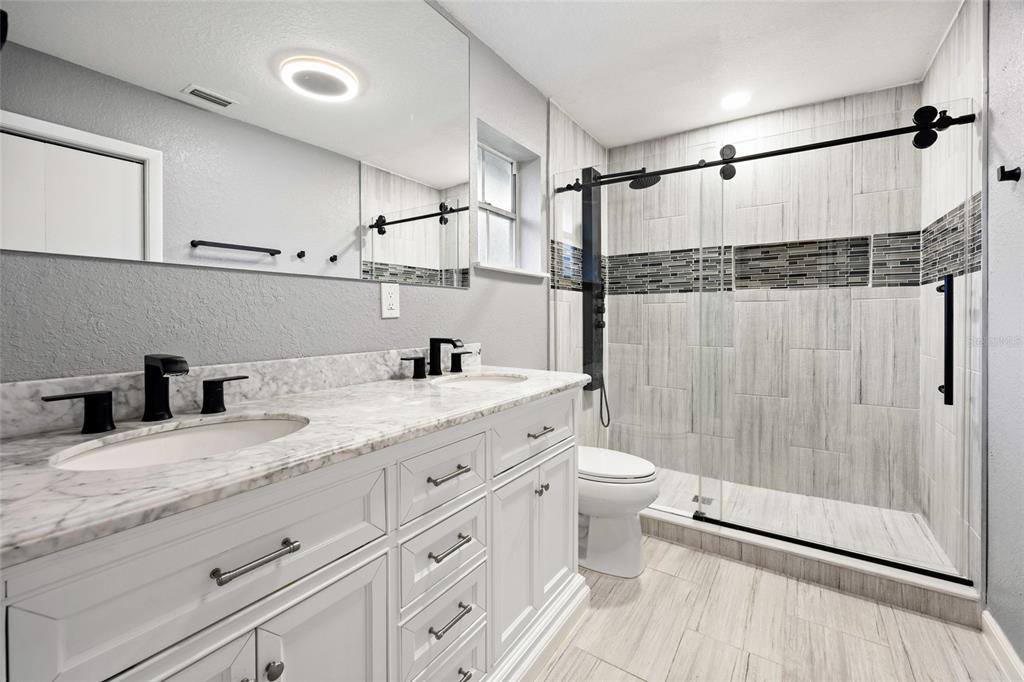 5615 Southeast 113th Place Belleview, FL 34420 - Photo 11 of 41