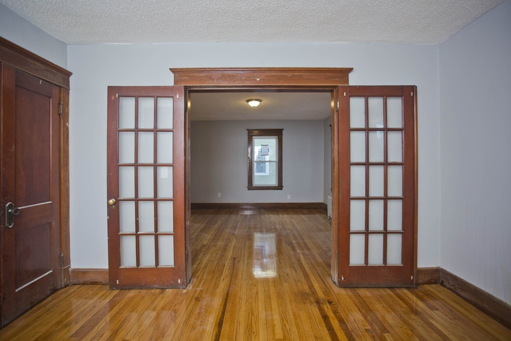 8-10 Braddock Street Springfield, MA 01109 - Photo 12 of 17 Gallery Image 12