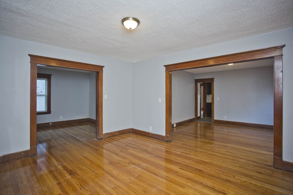 8-10 Braddock Street Springfield, MA 01109 - Photo 9 of 17 Gallery Image 9