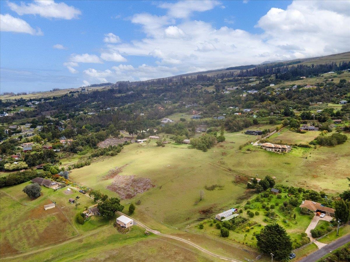 1351 Pulehuiki Road, Unit 2 Kula, HI 96790 - Photo 8 of 24 Gallery Image 8