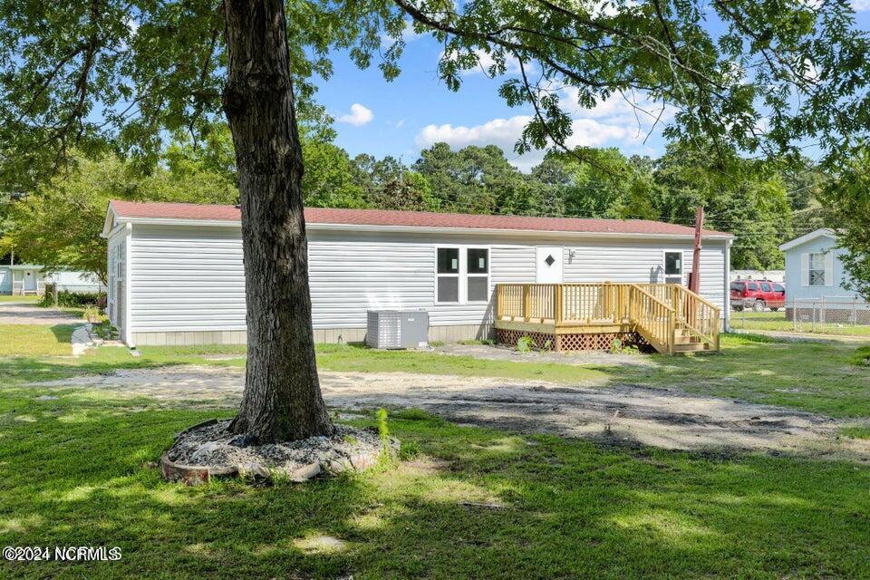 308 Queens Road Hubert, NC 28539 - Photo 9 of 41