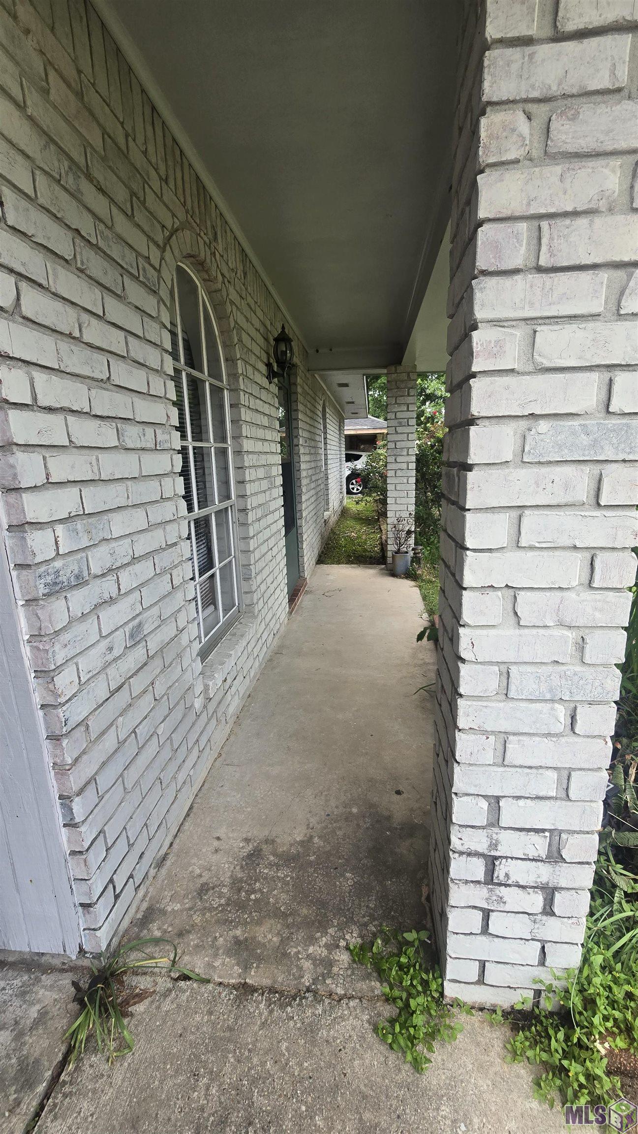 16523 Batavia Avenue St. George, LA 70817 - Photo 3 of 24