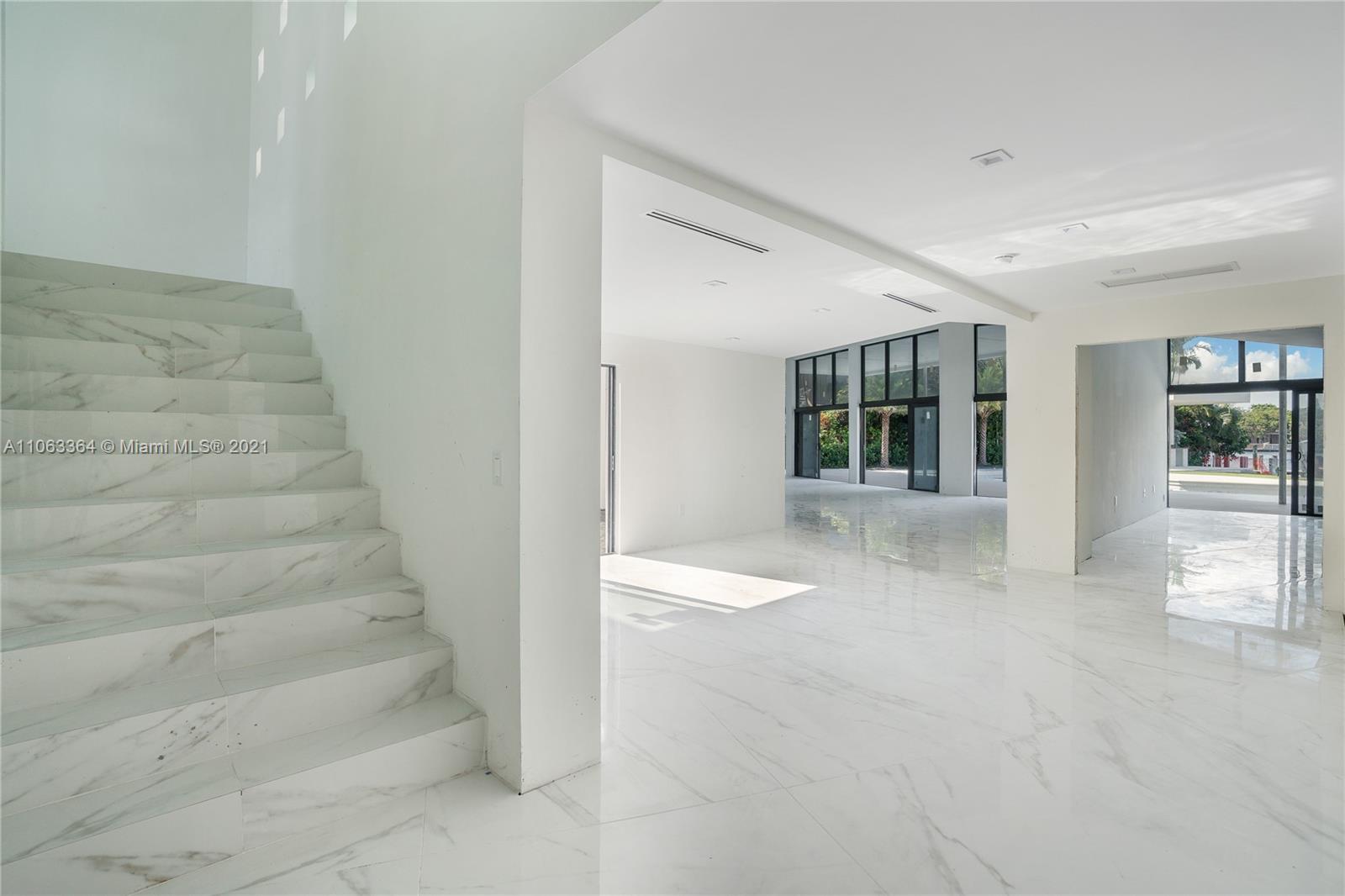 19 Gatehouse Road Sea Ranch Lakes, FL 33308 - Photo 11 of 56