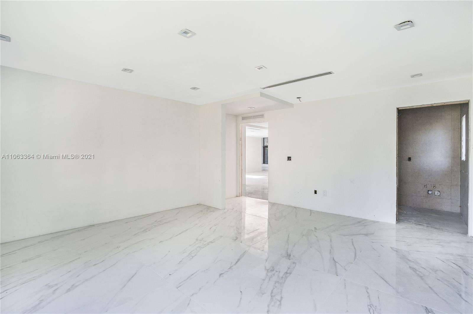 19 Gatehouse Road Sea Ranch Lakes, FL 33308 - Photo 31 of 56