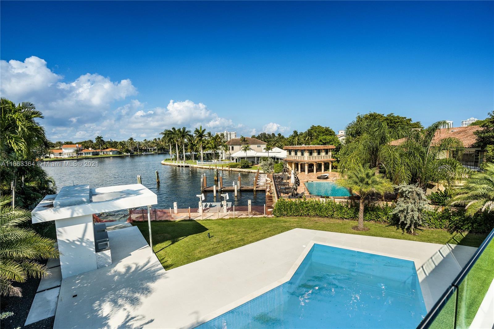 19 Gatehouse Road Sea Ranch Lakes, FL 33308 - Photo 54 of 56