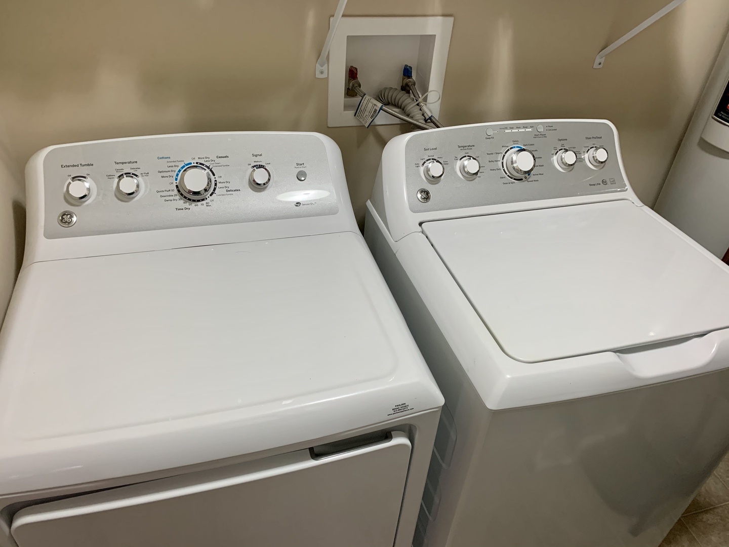 641 Stonegate Drive, Unit 641 Sycamore, IL 60178 - Photo 12 of 13 a utility room with dryer and washer