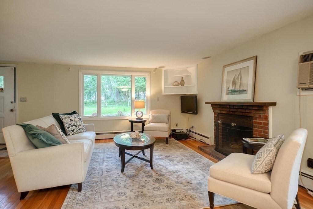 437 Taylor Road Stow, MA 01775 - Photo 9 of 19 Gallery Image 9