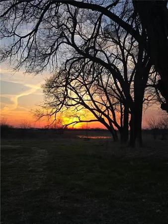 $370,000 | 7339 Southeast Eureka Drive, Cowgill, MO 64637