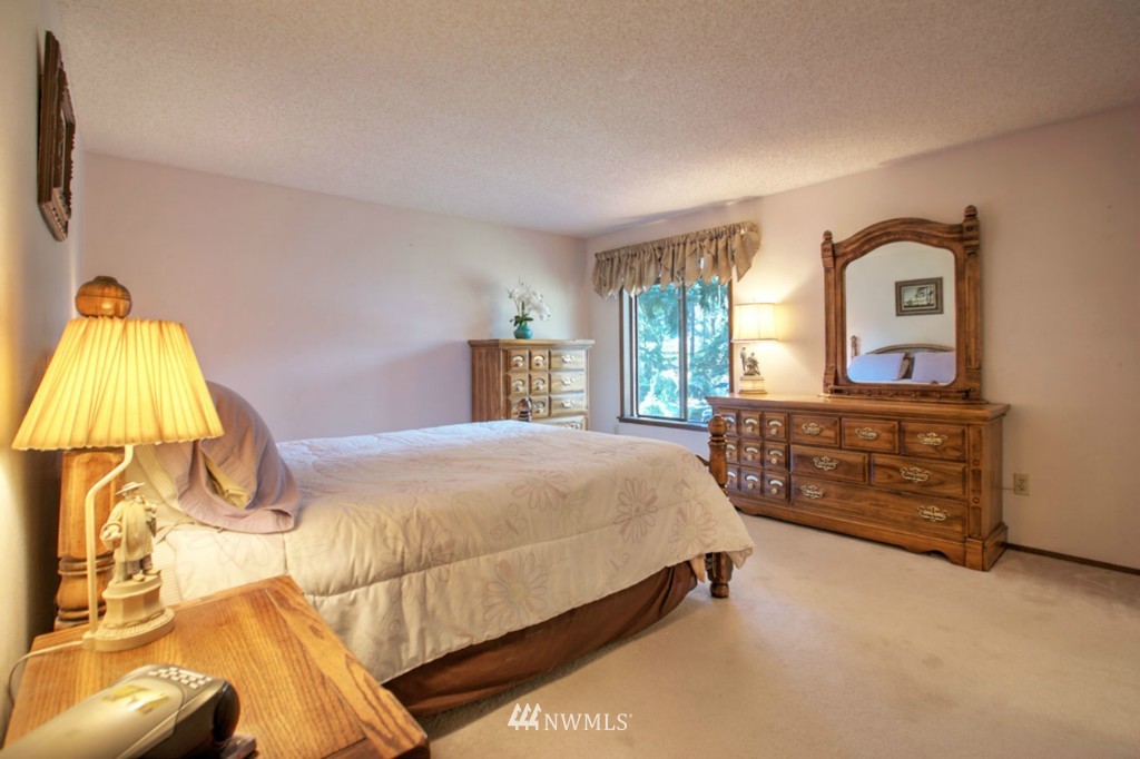 14904 Southeast 143rd Place Renton, WA 98059 - Photo 13 of 25