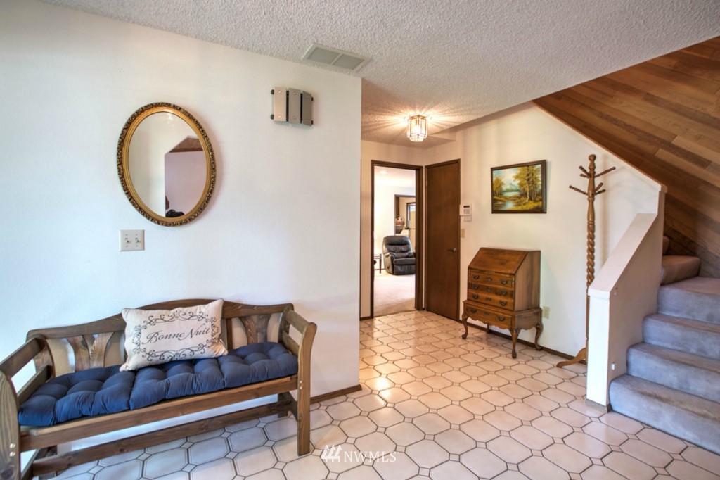 14904 Southeast 143rd Place Renton, WA 98059 - Photo 3 of 25