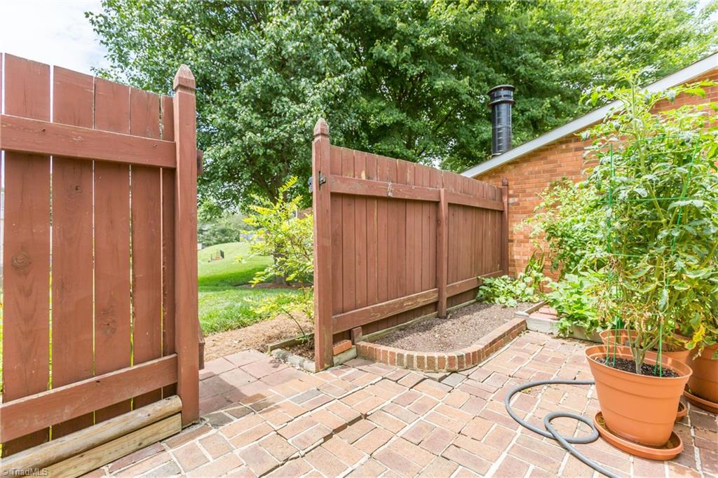 4830 Tower Road Greensboro, NC 27410 - Photo 7 of 30 Gallery Image 7