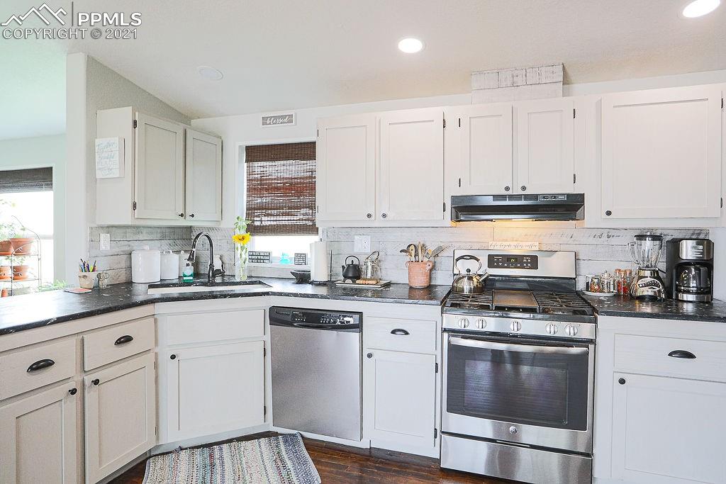 4615 South Yoder Road Yoder, CO 80864 - Photo 9 of 36