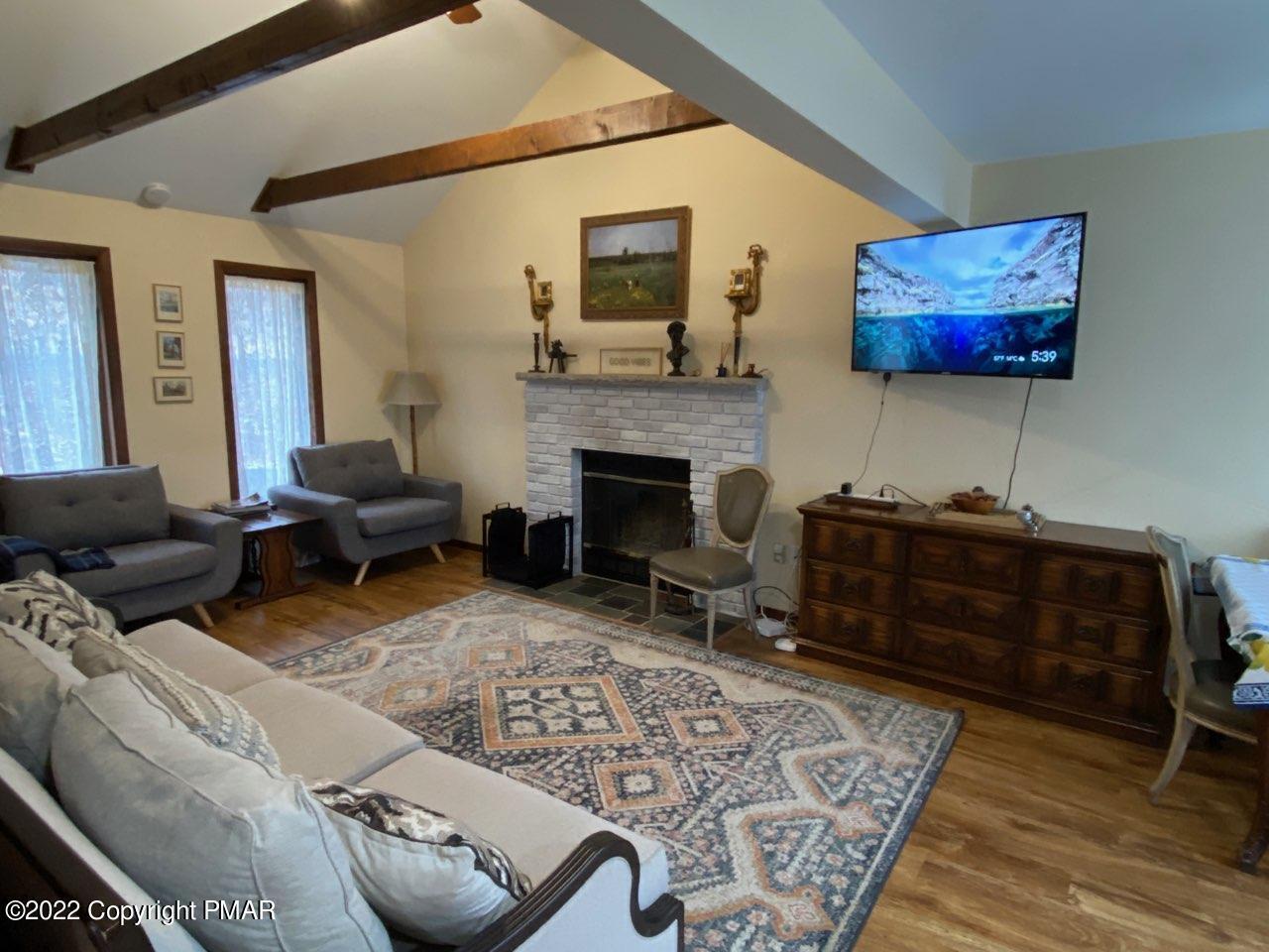 226 Summit Drive Albrightsville, PA 18210 - Photo 3 of 19 IMG_1276