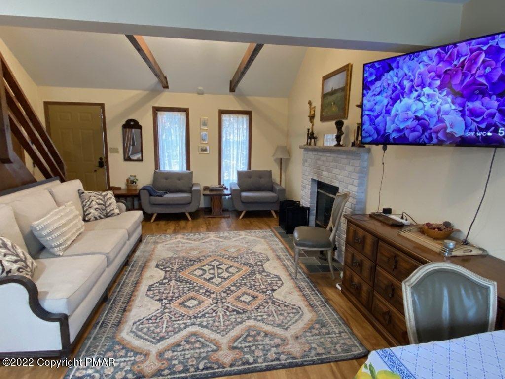 226 Summit Drive Albrightsville, PA 18210 - Photo 4 of 19 IMG_1278