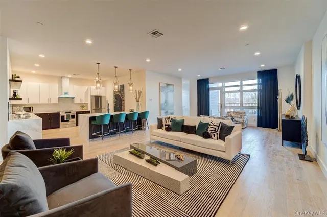 $5,250 | 30 Beekman Street, Beacon, NY 12508